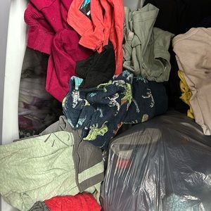3T bundle of boys clothes.